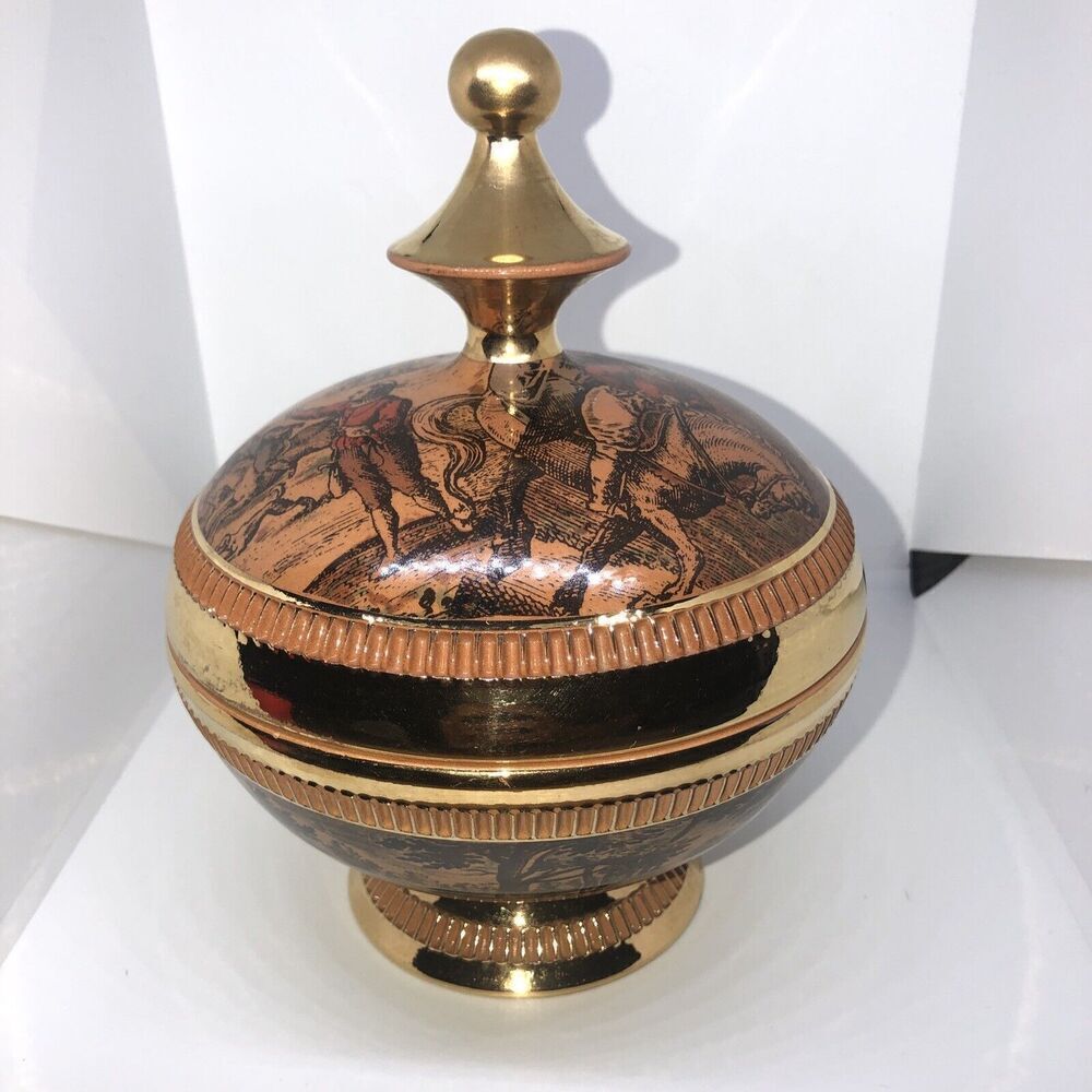Candy Dish With Lid  Italian  With Hunting Story Gold Clay 7x5 Giotto Italy